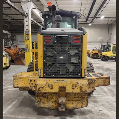 USED 2016 JOHN DEERE 624K