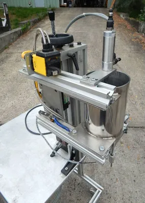 USED COSMETIC BALL DROPPER BALL DROPPER