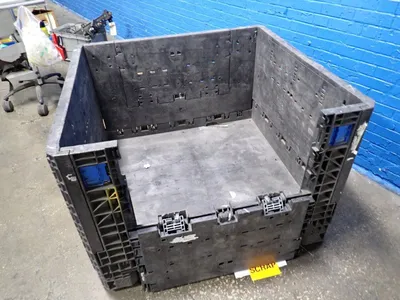 43" X 41" X 28" Collapsable Bin