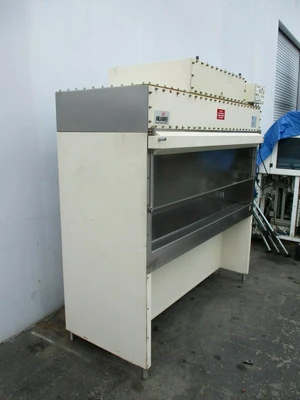 Biological Safety Cabinet, Nuaire Labgard Laminar flow biological safety cabinet class II type, 6 foot