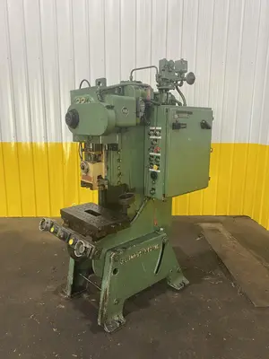 22 TON CLEARING MODEL #22 P640 TORQ PAC OBI STAMPING PRESS, 2" STROKE: STOCK 19382