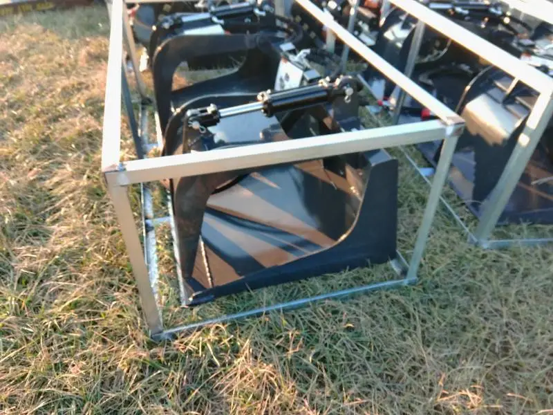 WOLVERINE GRAPPLE BUCKET