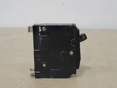 USED SQUARE D QO115