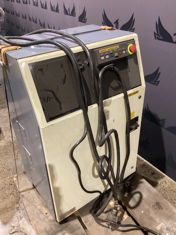 Used 2004 FANUC R-J3iB Robots Michigan US | iGAM Industrial Marketplace #904134