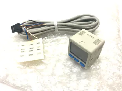 USED SMC DIGITAL PRESSURE SWITCH W/ I/O-LINK