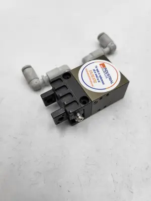 Used SCHUNK SCHUNK GRIPPER FOR SMALL COMPONENTS 305502 POSITION SENSOR Robot Parts | ND Industrial Surplus #1215829