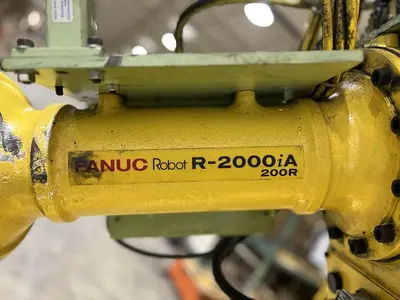 Used 2002 FANUC R-2000IA/165R Robots Michigan US | Aucto #1332264