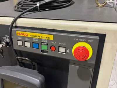Used FANUC M-6IB ROBOT SYSTEM, CONTROLLER, CABLES, TEACH PENDANT Robot Parts | Maverick Industrial Sales #1103086