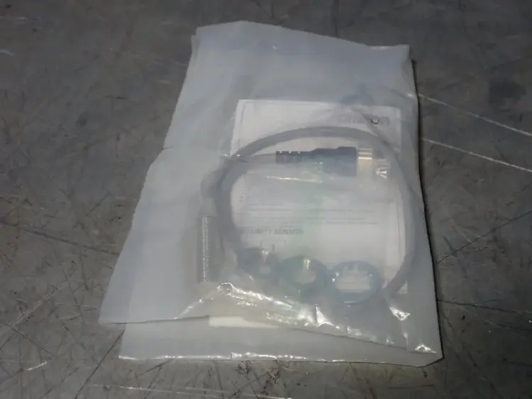 New | in-Stock OMRON E2EX3D1M1GJ Cable & Wire | HGR 24 #742373