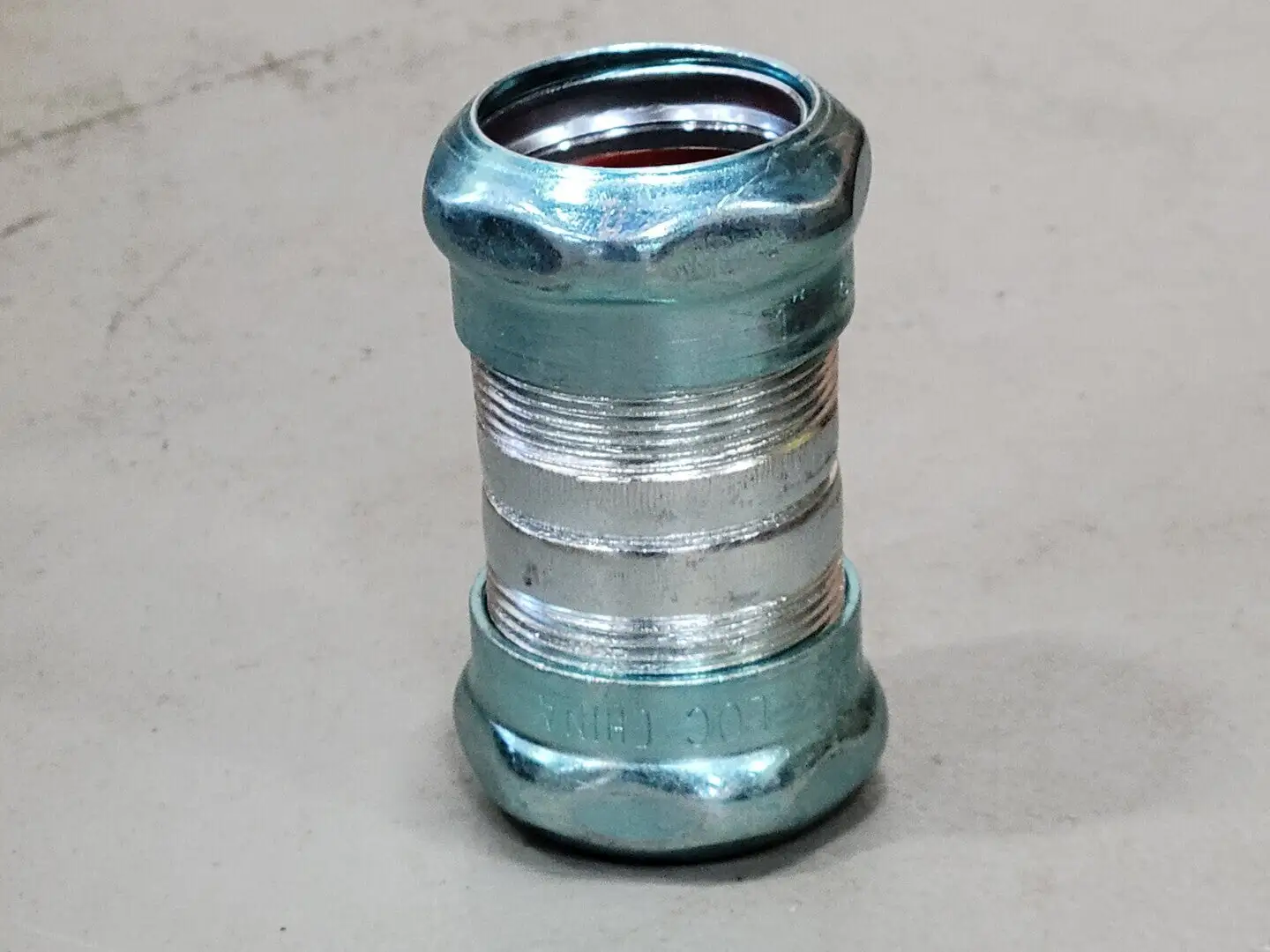 1" EMT Weatherproof Coupling (Box of 9)