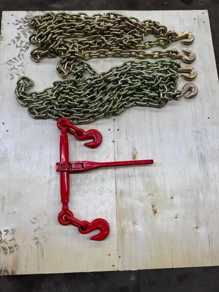 NEW! SET OF  3/8 Ratchet binder and chains
