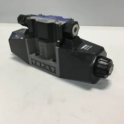 USED VICKERS DG4V533CMP9LTR740