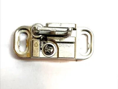 Used Omron Safety Operation Key Switch Parts Michigan US | Maverick Industrial Sales #1395533