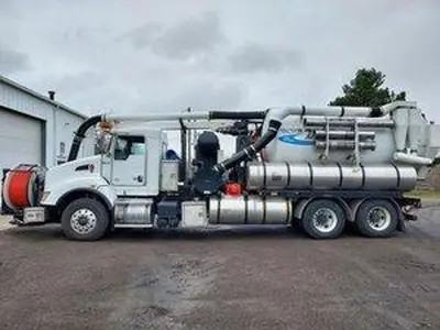 2014 VACTOR 2100P Combination Sewer Cleaner | VacSource (1)