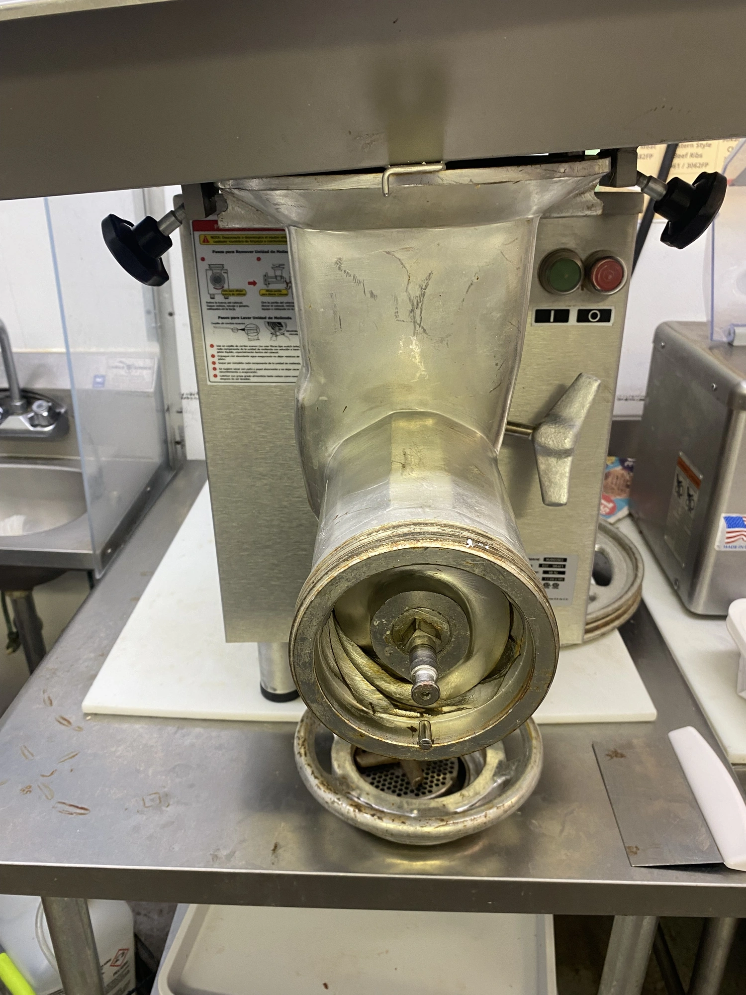 124-0065 Pro Cut KG-32-MP Meat Grinder