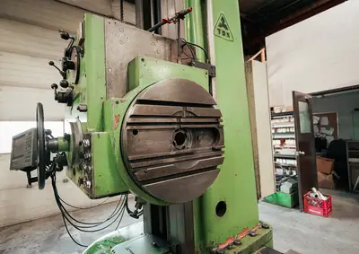 TOS W100 Boring Mill (50 Taper)