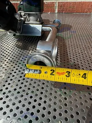 USED 3 ITT PURE FLO ADVANTAGE STAINLESS STEEL DIAPHRAGM VALVE W/ 1" SANITARY FITTINGS