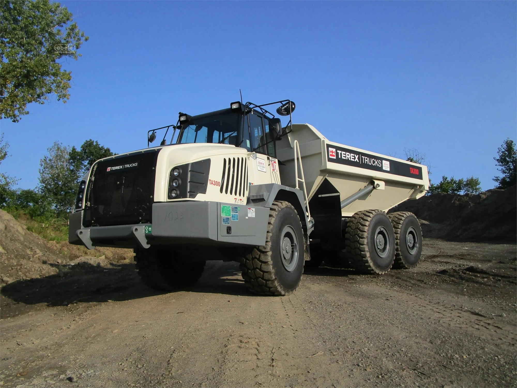 Used 2017 TEREX TA300 Dump trucks New York US | Abele Tractor #1341510