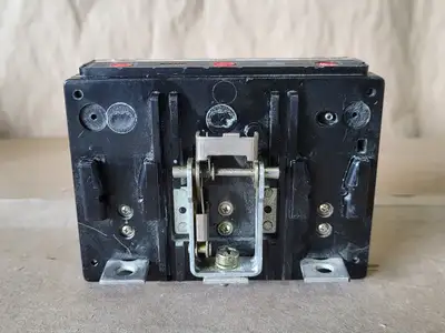 Used CUTLER-HAMMER KT3200T Switchgears British Columbia CA | Lenmark #239046