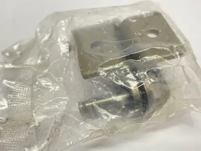 New | in-Stock Peer Chain Heavy Duty Double Pitch Connecting Link 1.5" PKG OF 25 Parts Michigan US | Maverick Industrial Sales #1392625