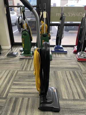 Clean Max Zoom 200 Upright Vacuum Cleaner NEW