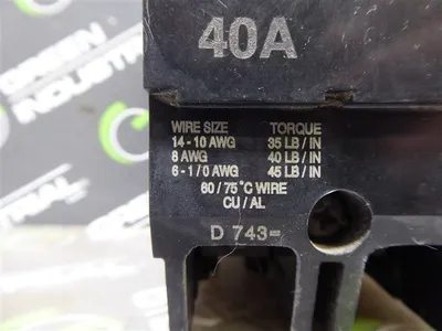 General Electric XR-1565 TEYM02 2 Pole Circuit Breaker 40 Amps 480/277VAC Used