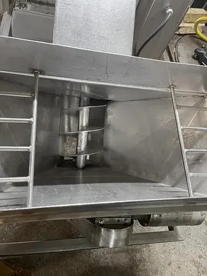 USED 10"X10" SCREW ELEVATOR 10"X10" SCREW ELEVATOR