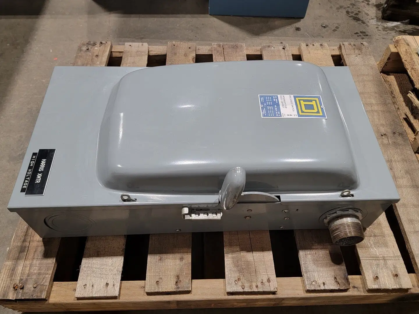 NEW SQUARE D A86344