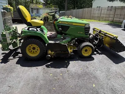 Used JOHN DEERE X738 Sub-Compact & Compact Tractors Pennsylvania US | Trustworthy Equipment #1403642