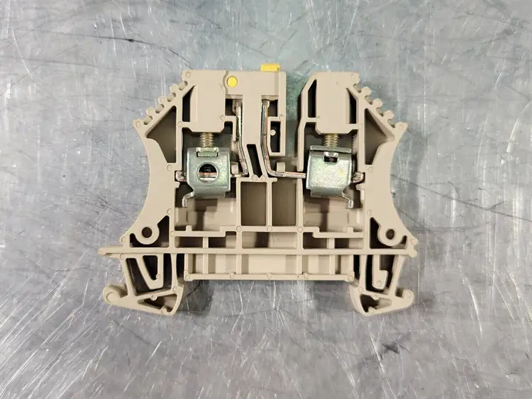 Used WEIDMULLER WTR 4 Switchgears British Columbia CA | Lenmark #242603