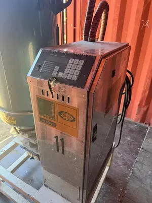 Una-Dyn UDC-30 Auto Mini Dryer S/N: 152314.01-1196