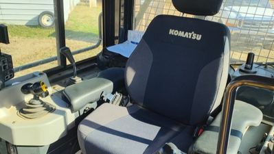 USED 2022 Komatsu D61PXI-24