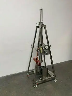 USED DDN PROCESS HPLC PREPARATIVE COLUMN 140 BAR W/ PUMP & GAUGE @ 2000 PSI