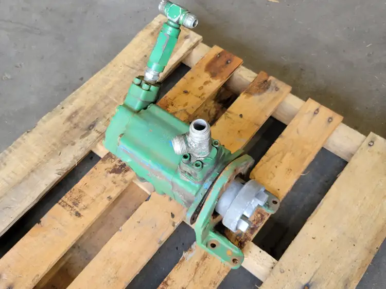 Used VICKERS 2520VQ Parts (Hydraulics and Pneumatics) British Columbia CA | Lenmark #1440874