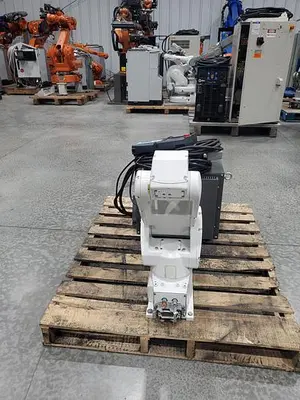USED 2008 FANUC LR MATE 200IC/5F