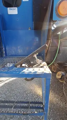 USED 2013 KENWORTH T800