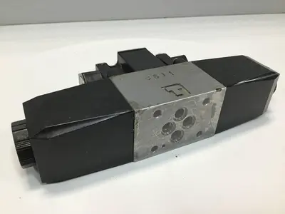 USED VICKERS DG4VC36CMPS2H750JA100
