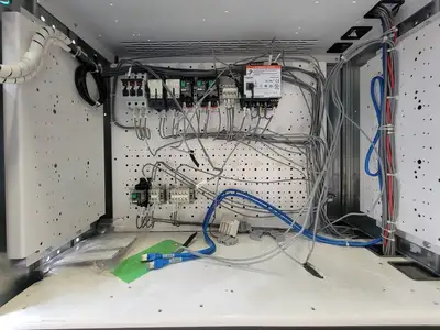 USED SQUARE D POWER-ZONE 4