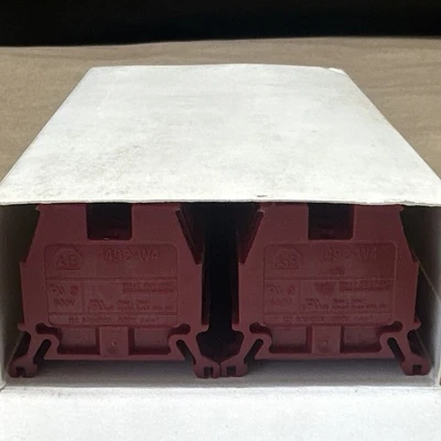 NEW Allen-Bradley 1492W4RE
