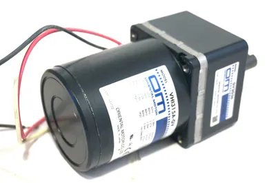 NEW ORIENTALMOTOR VHI315A-36U INDUCTION MOTOR VHI315A36U