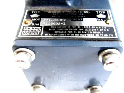 USED MOORE 771-8BNF2 TRANSDUCER INPUT 4-20 77A8BNF2