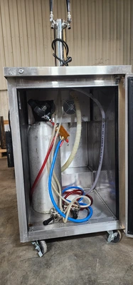 MKC23GR 23" Keg Cooler - Commercial Grade - Like New! Kegerator
