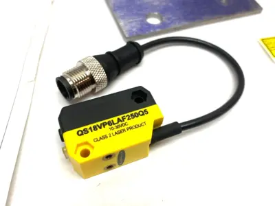 New | in-Stock Banner Engineering WORLD-BEAM All Purpose Photoelectric Sensor Photoelectric Sensors Michigan US | Maverick Industrial Sales #1392767