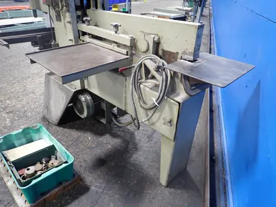 Used CENTER ENGINEERING MM61C Angle Punches Ohio US | HGR 24 #1129950