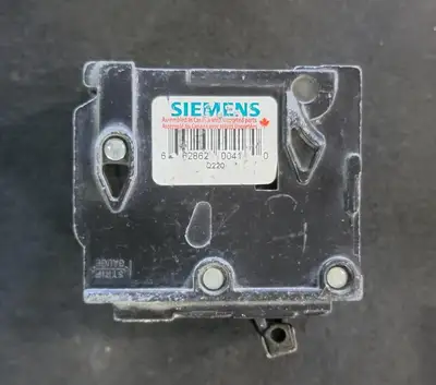 USED SIEMENS Q220