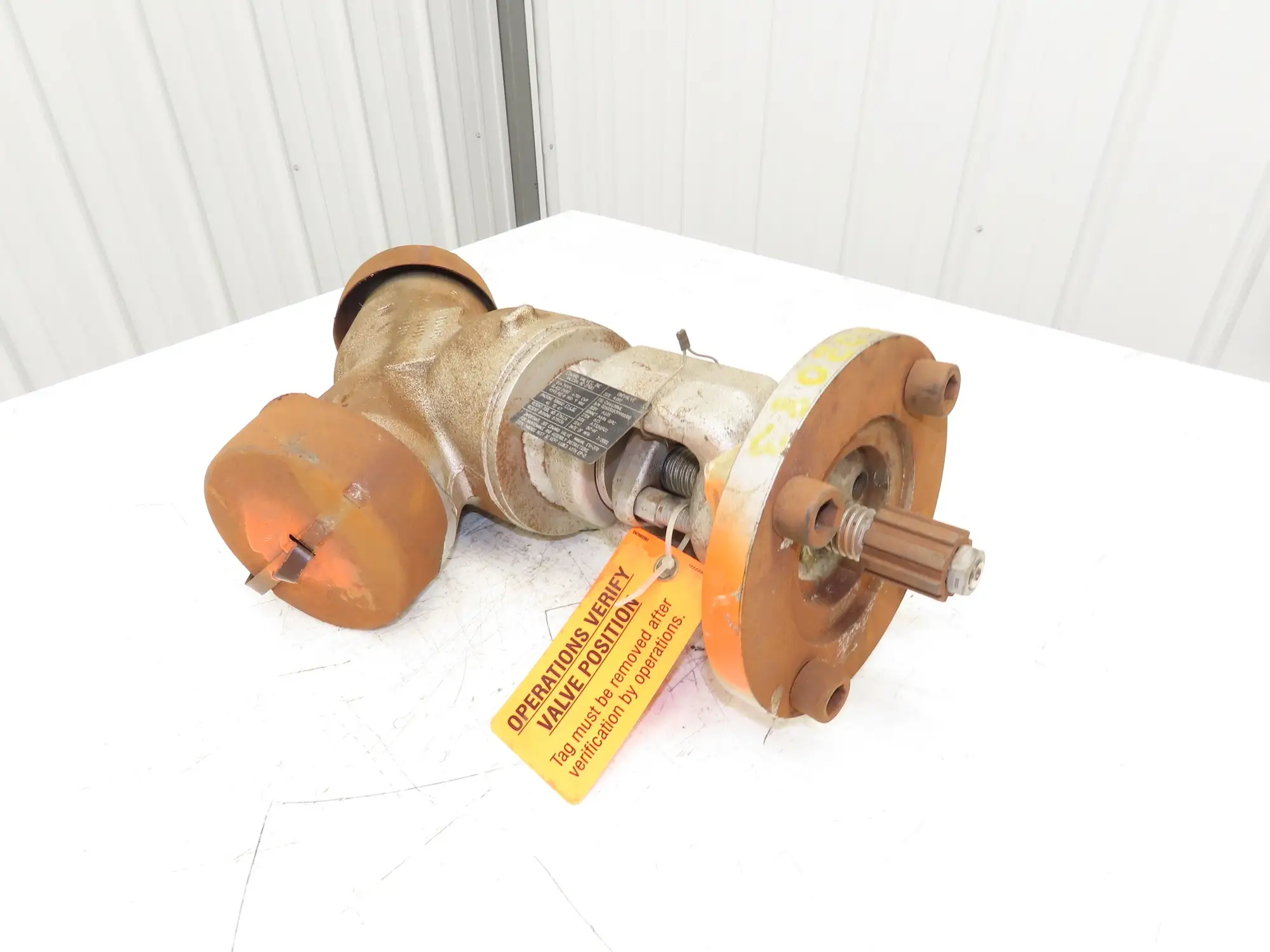Edward D66128ML Univalve Y-Pattern Globe Valve 4" Butt Weld 4595psi B16.34SPL
