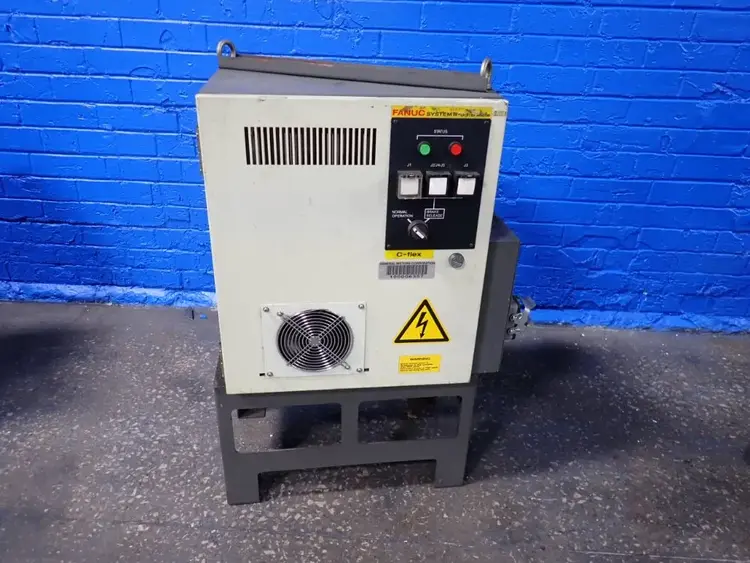 Used 2003 FANUC A05B2444B050 Robots Ohio US | HGR 24 #870721