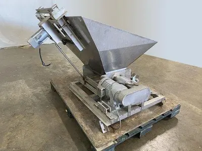 Hopper with Auger