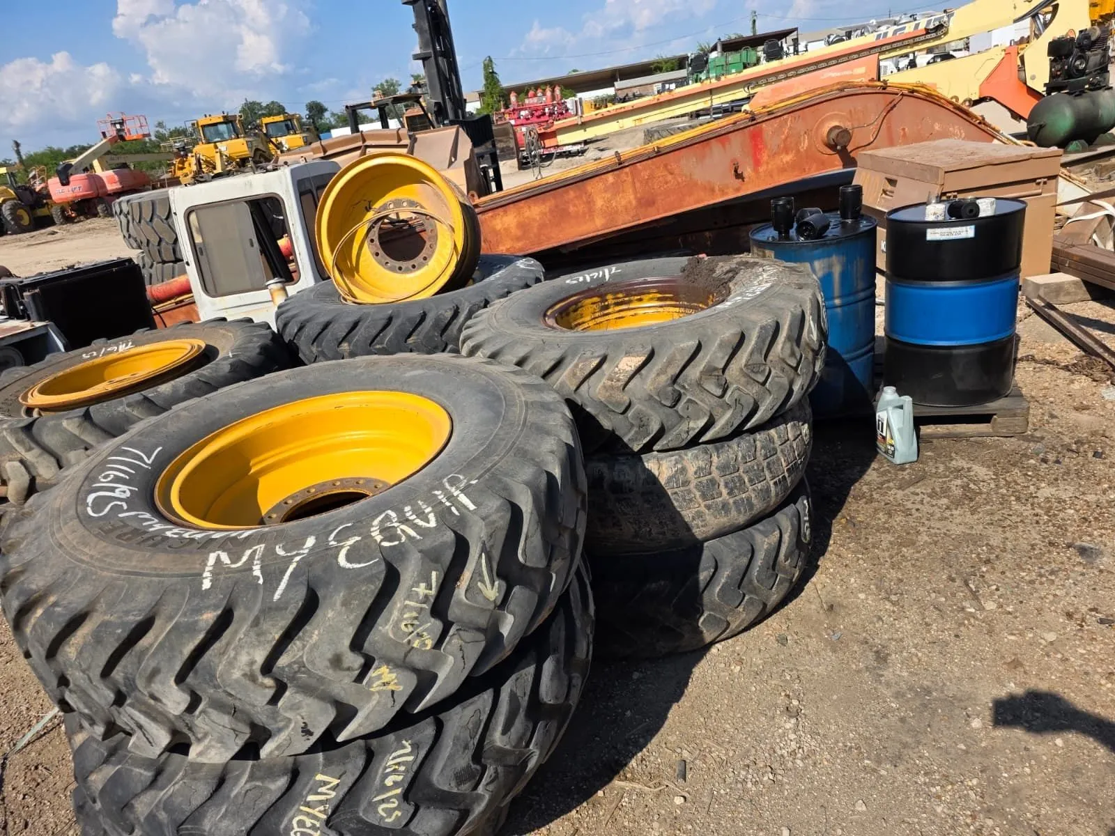 - Caterpillar Rims