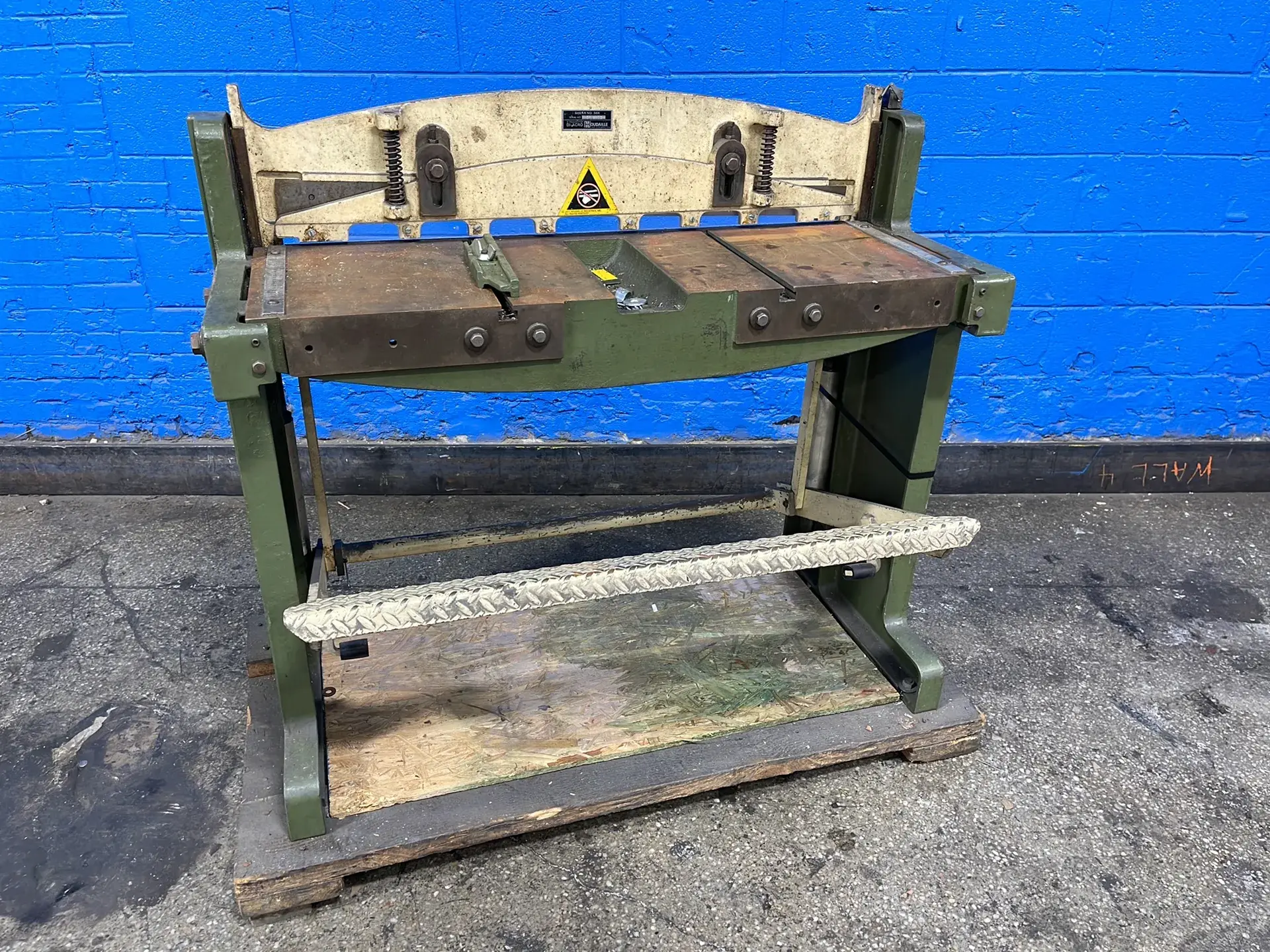 Used DIACRO / HOUDAILLE 36K Sheet Metal Shears Ohio US | HGR 24 #1230611
